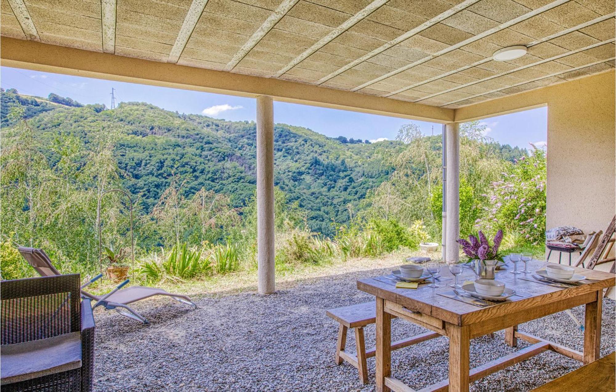 2 Bedroom Lovely Apartment In Conques-En-Rouergue Εξωτερικό φωτογραφία