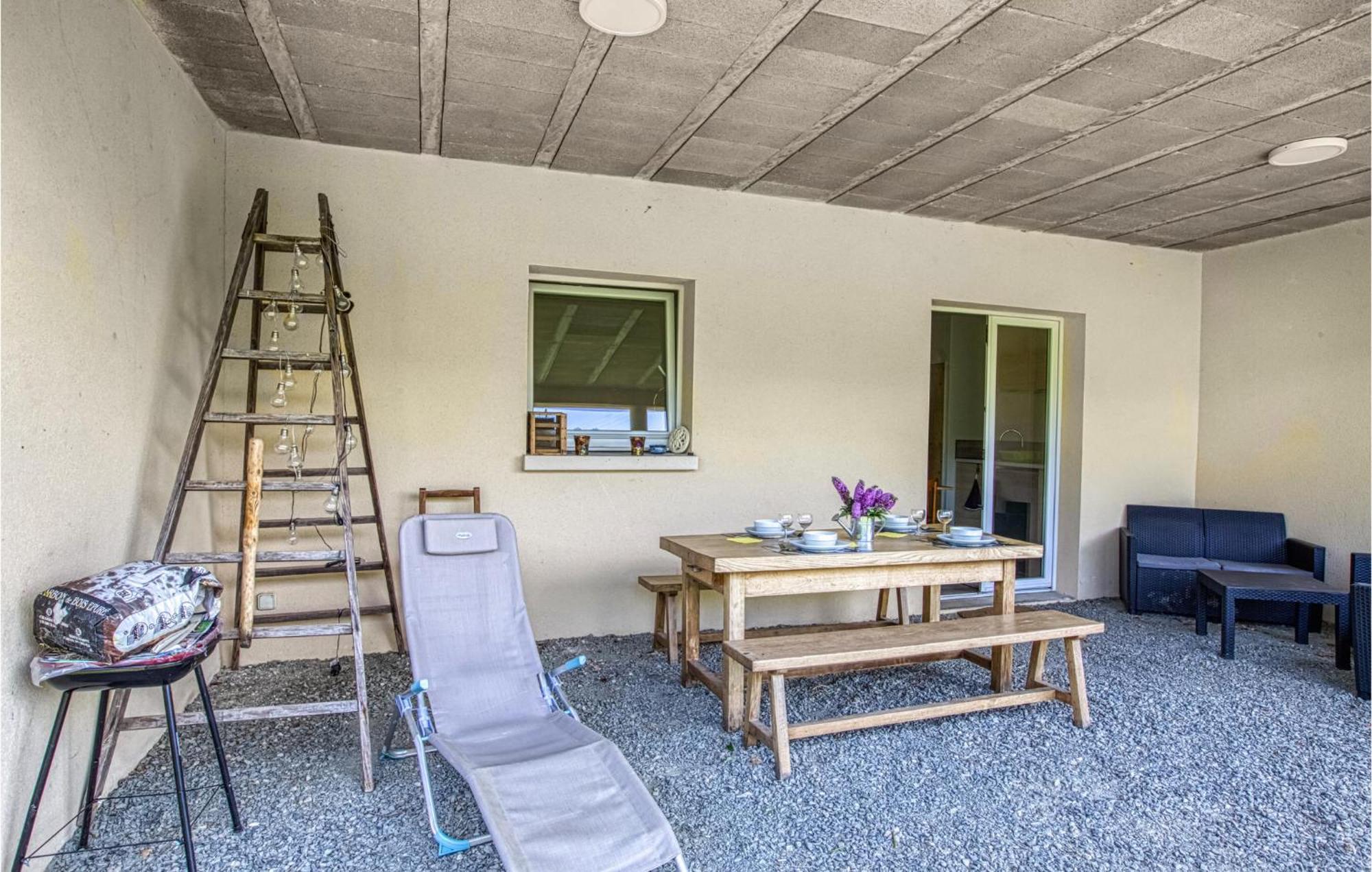 2 Bedroom Lovely Apartment In Conques-En-Rouergue Εξωτερικό φωτογραφία